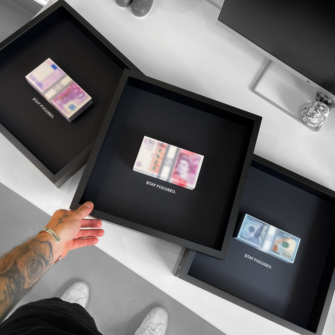 Blurred Stack - GBP - Apart studio